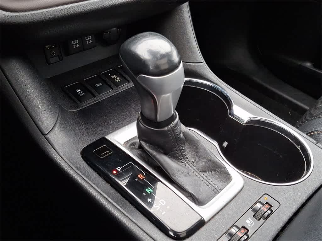 Thumbnail: 2017 Toyota Highlander - 16