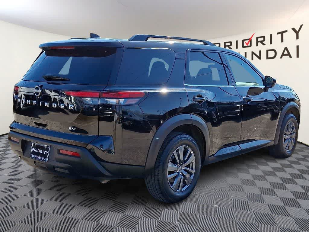 Thumbnail: 2024 Nissan Pathfinder - 4