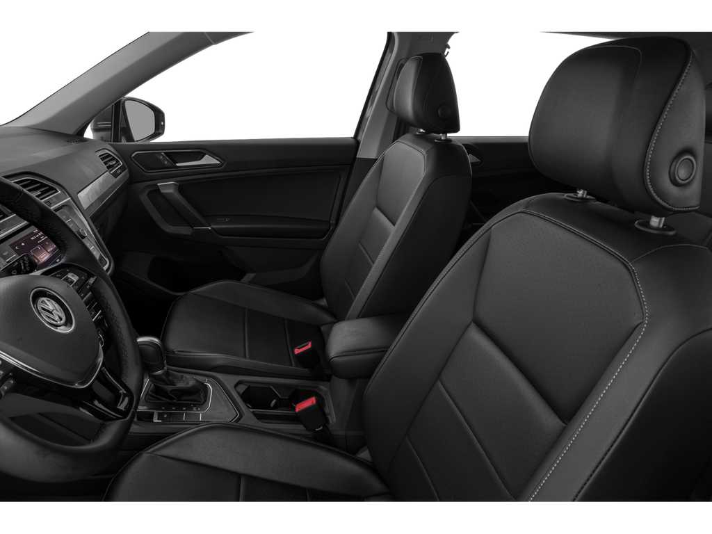 Thumbnail: 2021 Volkswagen Tiguan - 6