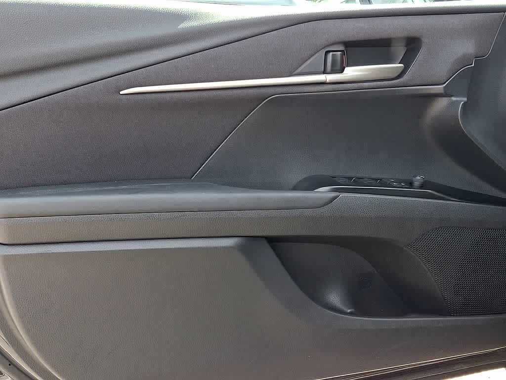 Thumbnail: 2025 Toyota Camry - 12