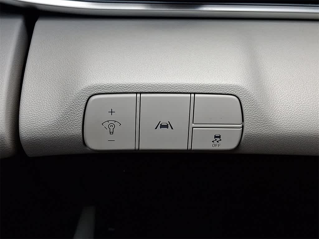 Thumbnail: 2023 Hyundai Elantra - 24