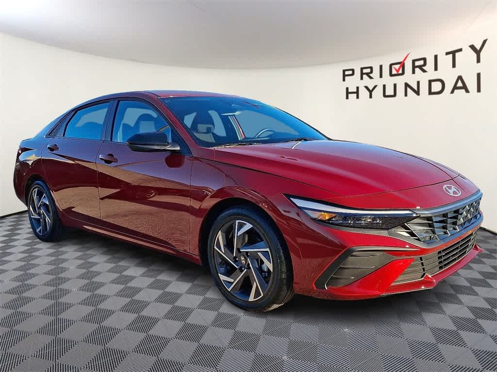 Thumbnail: 2025 Hyundai Elantra - 3