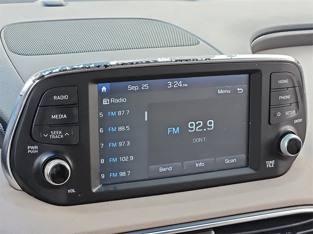 Thumbnail: 2019 Hyundai Santa Fe - 16