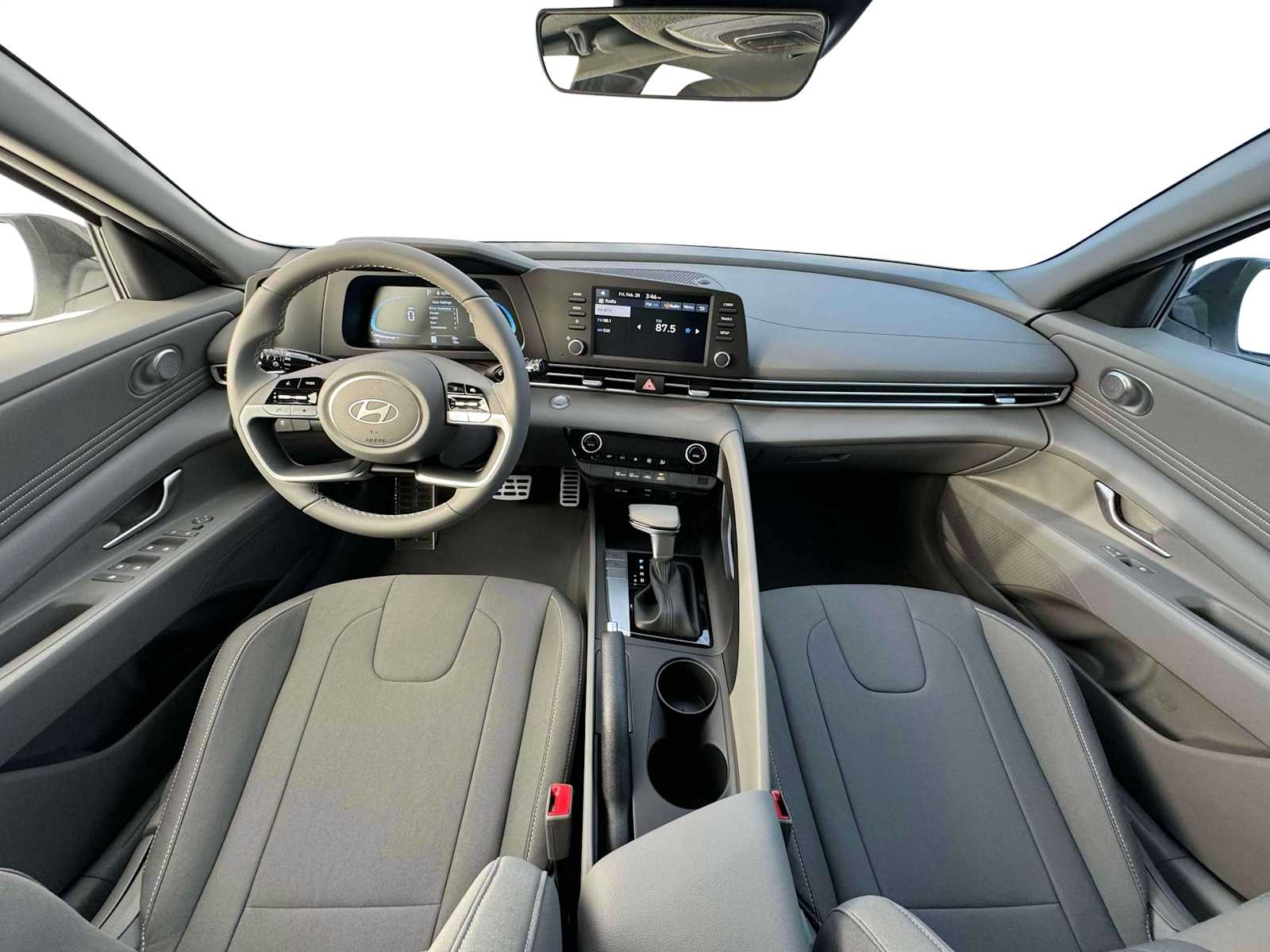 2025 Hyundai Elantra Sport 13