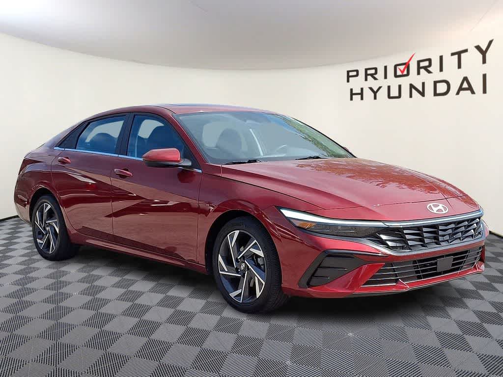 Thumbnail: 2024 Hyundai Elantra - 3