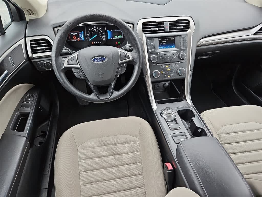 Thumbnail: 2017 Ford Fusion - 11