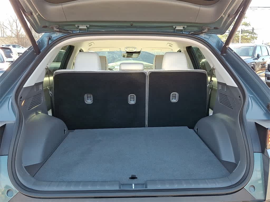 Thumbnail: 2023 Hyundai Ioniq 5 - 31