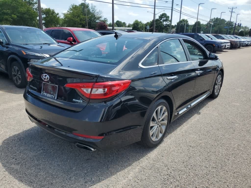 Thumbnail: 2017 Hyundai Sonata - 5