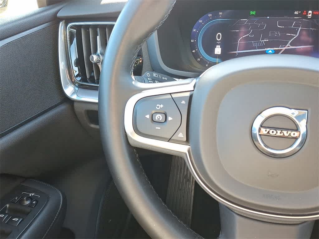 Thumbnail: 2024 Volvo S60 - 22