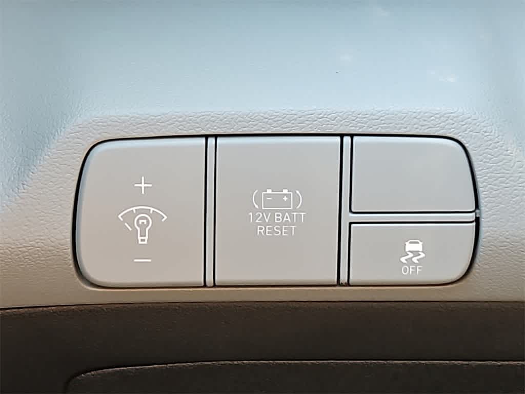 Thumbnail: 2025 Hyundai Elantra - 20