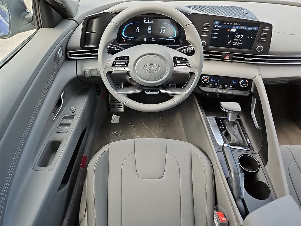 Thumbnail: 2025 Hyundai Elantra - 9