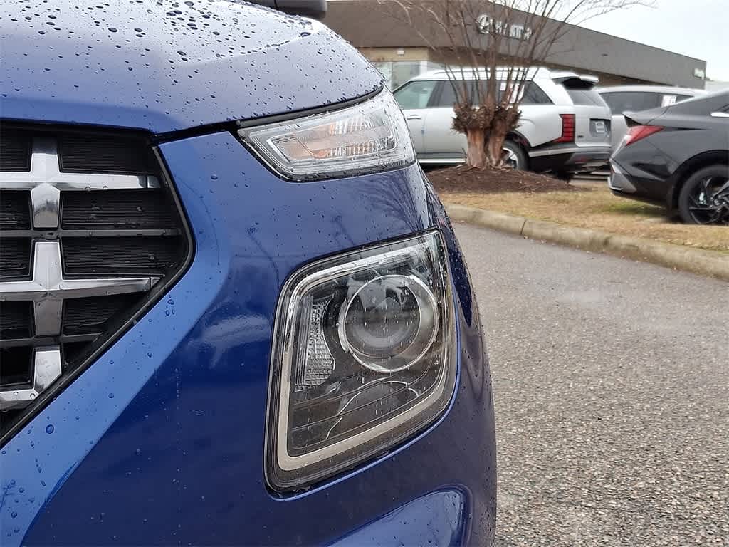 Thumbnail: 2023 Hyundai Venue - 9