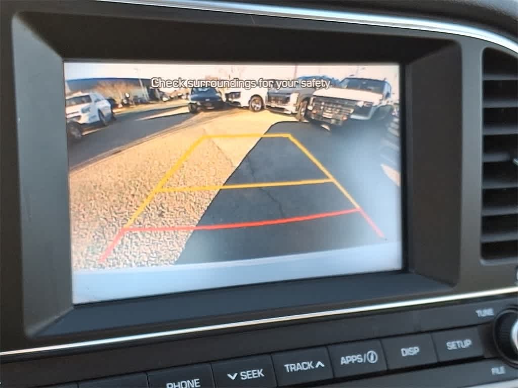 Thumbnail: 2018 Hyundai Elantra - 18