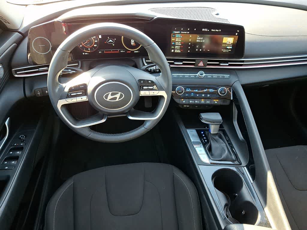 Thumbnail: 2024 Hyundai Elantra - 10