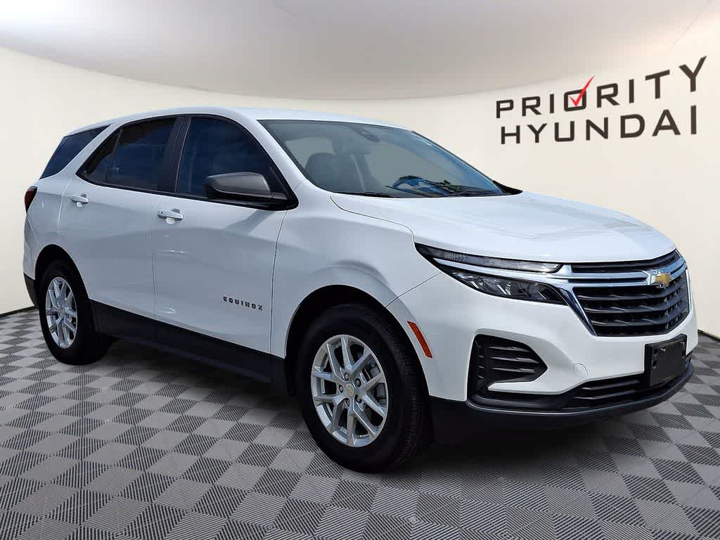 Thumbnail: 2023 Chevrolet Equinox - 3