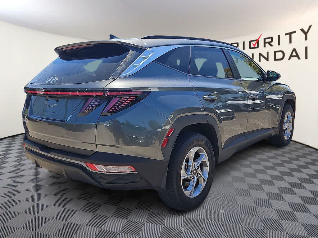 Thumbnail: 2022 Hyundai Tucson - 4