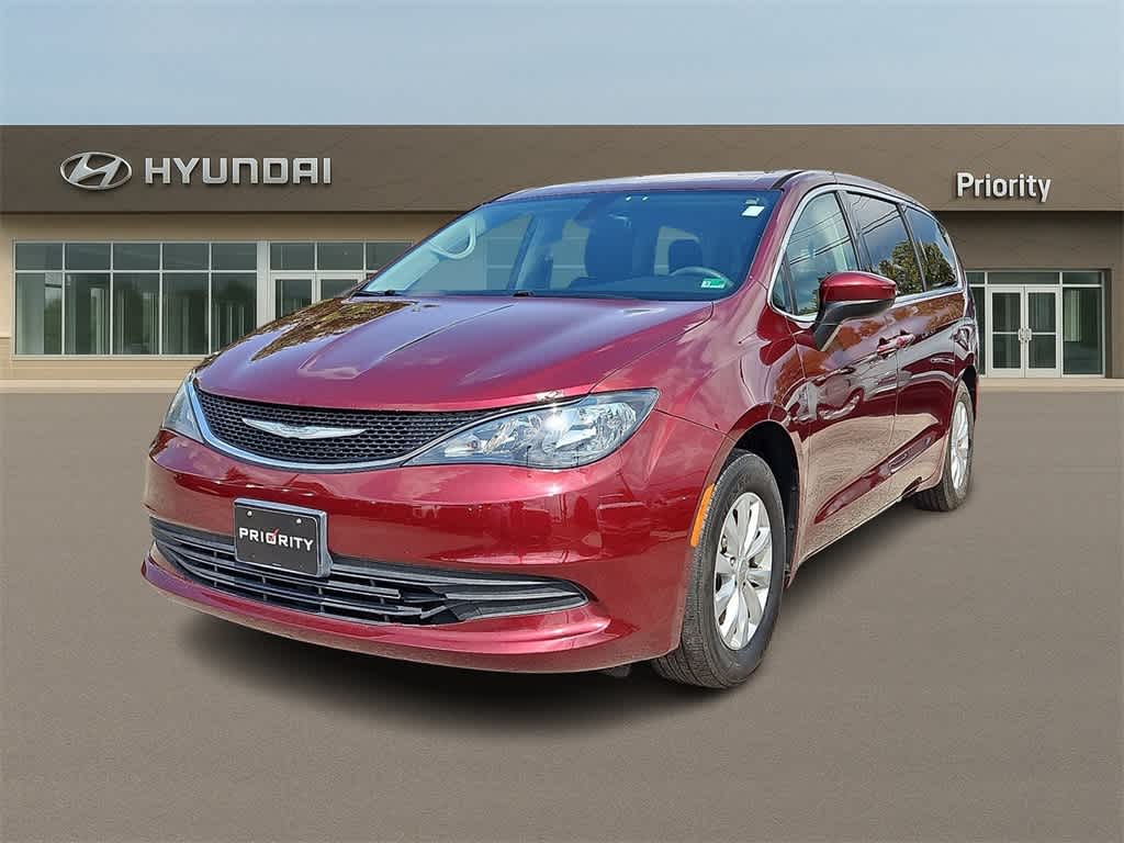 2017 Chrysler Pacifica Touring -
                  Chesapeake, VA