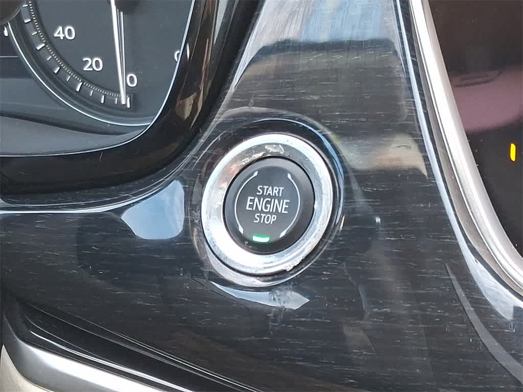 Thumbnail: 2024 Cadillac XT6 - 25