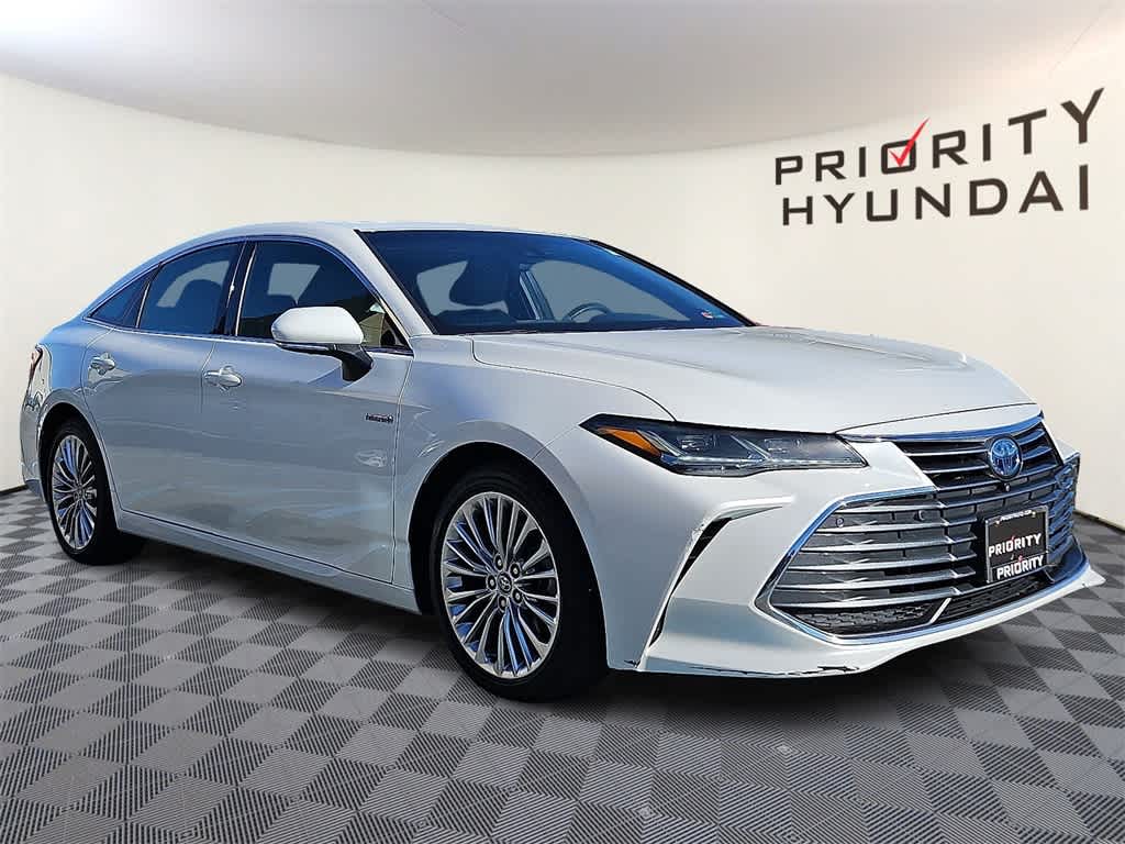 Thumbnail: 2020 Toyota Avalon - 3