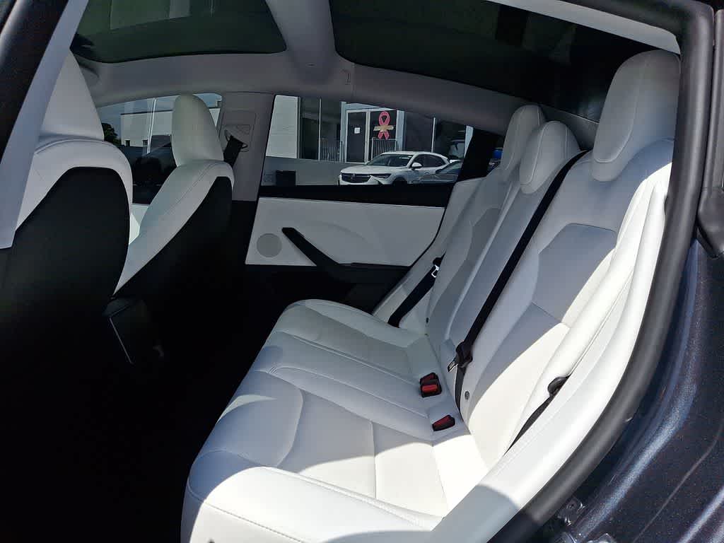 Thumbnail: 2025 Tesla Model 3 - 9