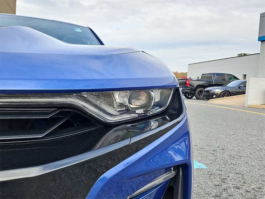 Thumbnail: 2019 Chevrolet Camaro - 9