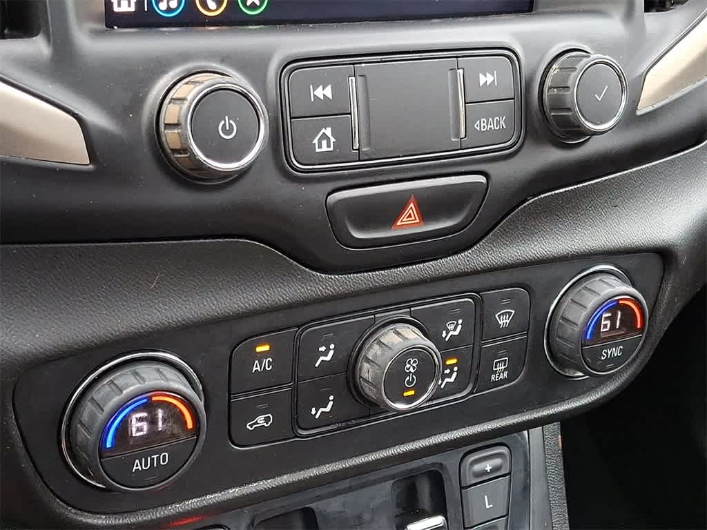 Thumbnail: 2019 GMC Terrain - 16