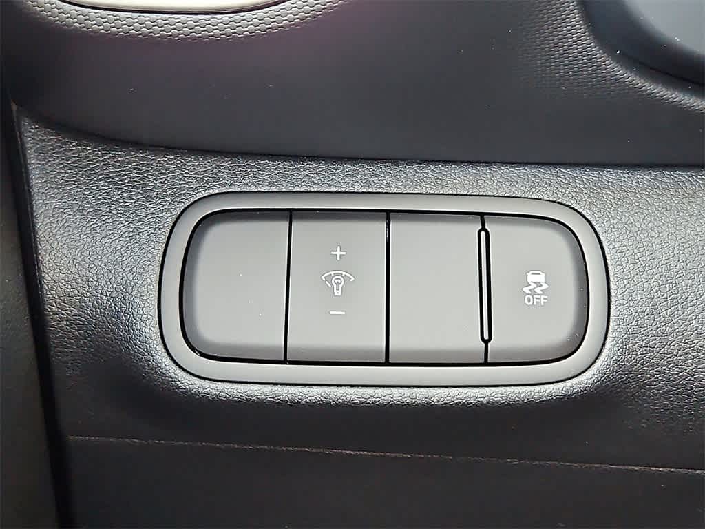 Thumbnail: 2026 Hyundai Venue - 18