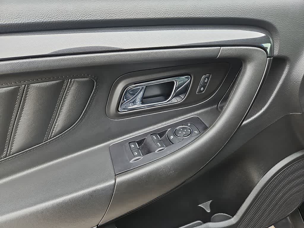 Thumbnail: 2018 Ford Taurus - 11