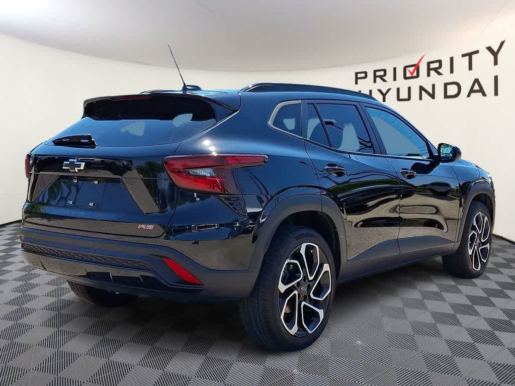 Thumbnail: 2024 Chevrolet Trax - 4