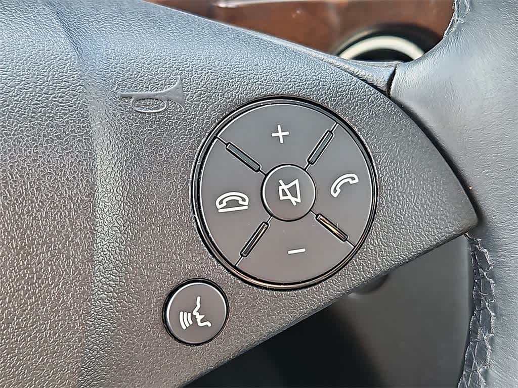 Thumbnail: 2012 Mercedes-Benz GLK - 21