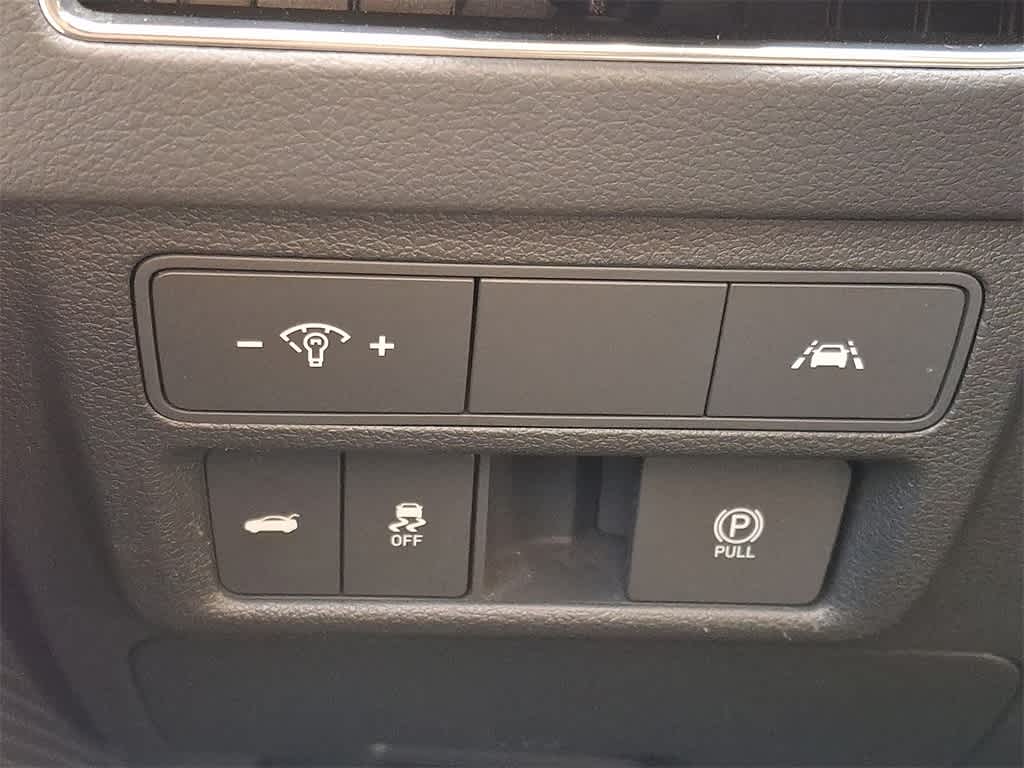 Thumbnail: 2023 Hyundai Sonata - 24