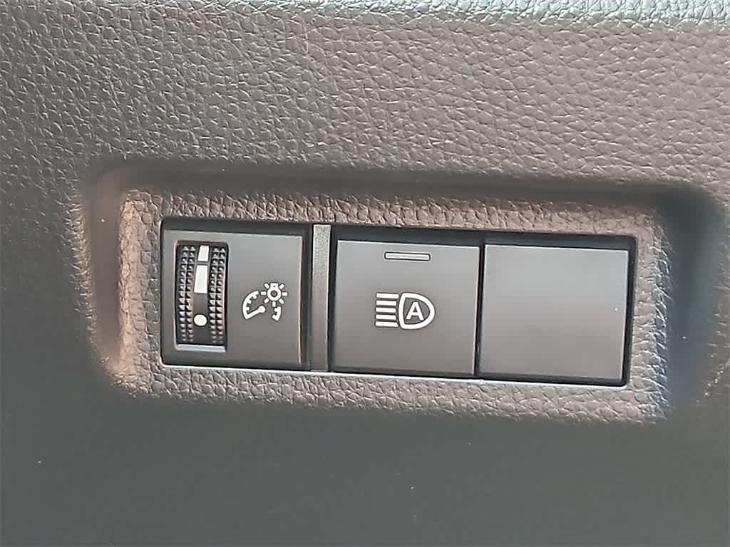 Thumbnail: 2019 Toyota RAV4 - 24