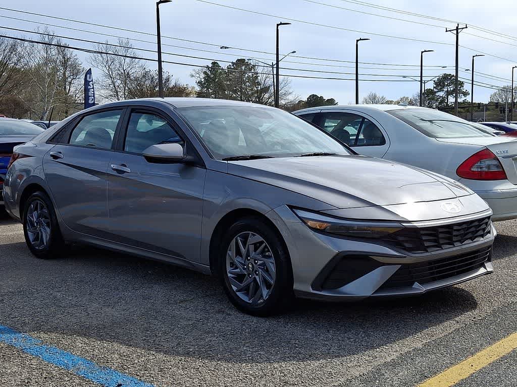 Thumbnail: 2024 Hyundai Elantra - 2