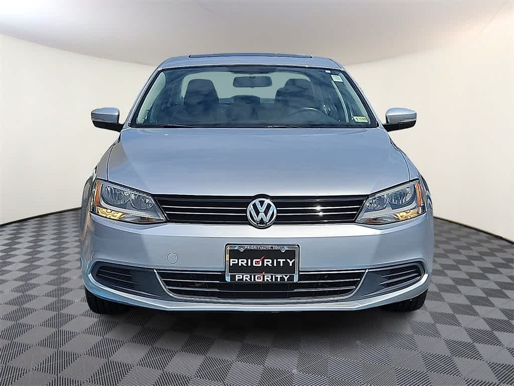 Thumbnail: 2014 Volkswagen Jetta - 2