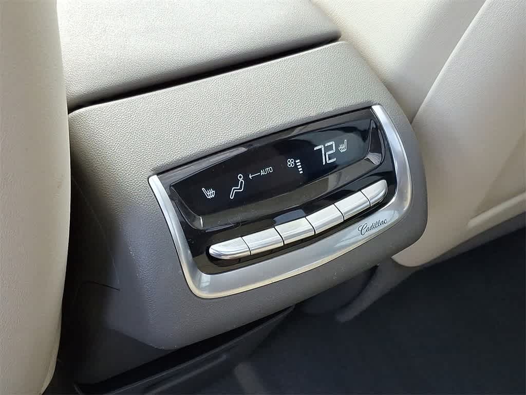 Thumbnail: 2024 Cadillac XT6 - 12