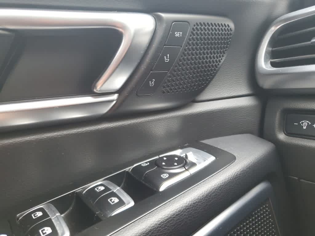 Thumbnail: 2020 Kia Telluride - 29