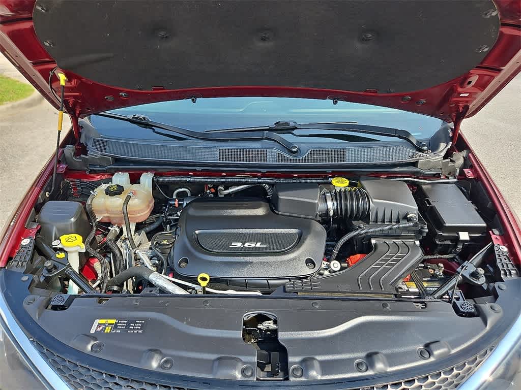 Thumbnail: 2017 Chrysler Pacifica - 29