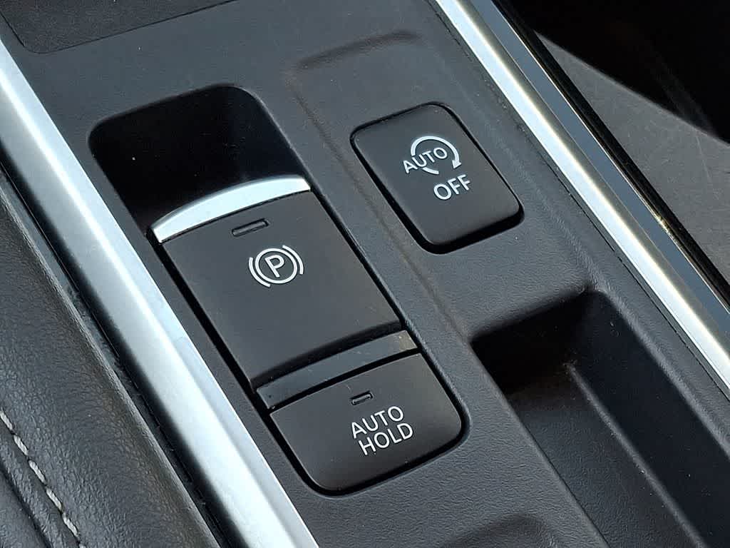 Thumbnail: 2024 Nissan Pathfinder - 25