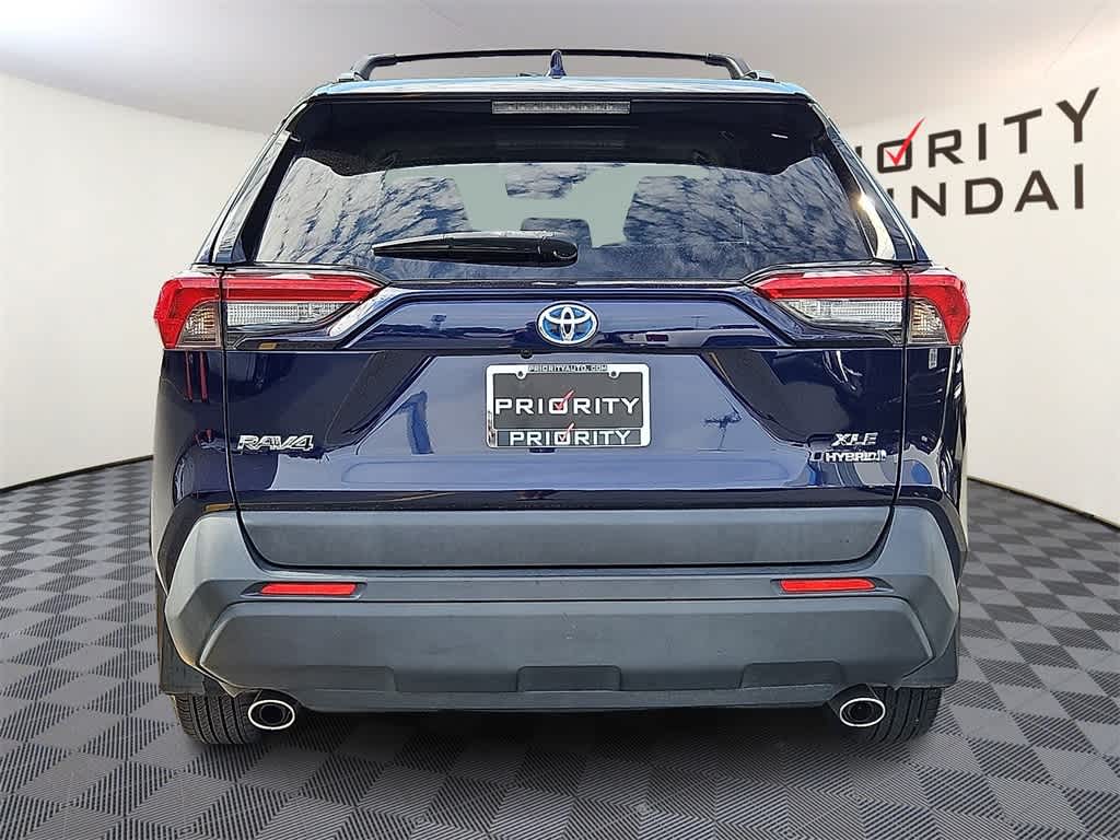 Thumbnail: 2019 Toyota RAV4 - 5