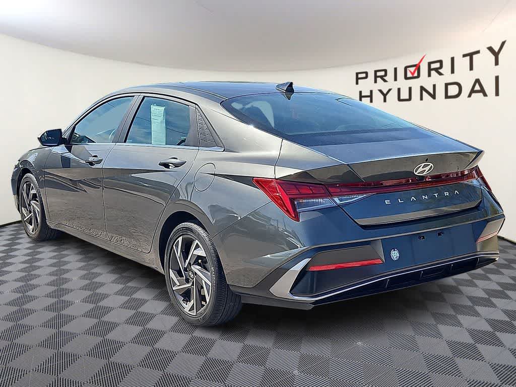 Thumbnail: 2024 Hyundai Elantra - 6