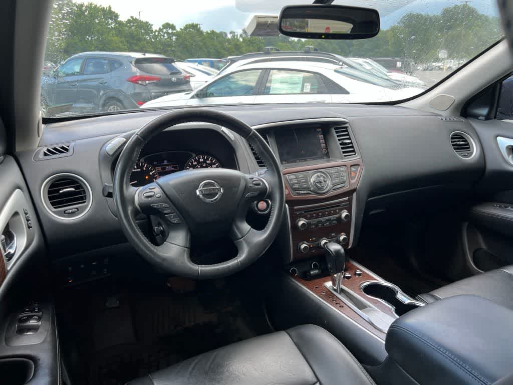Thumbnail: 2017 Nissan Pathfinder - 17