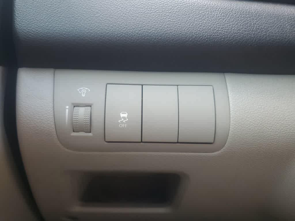 Thumbnail: 2012 Kia Forte - 27