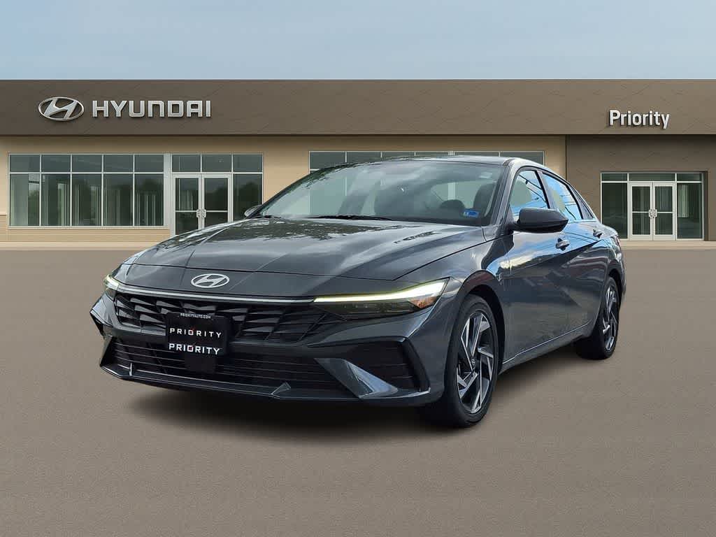 Thumbnail: 2025 Hyundai Elantra - 1