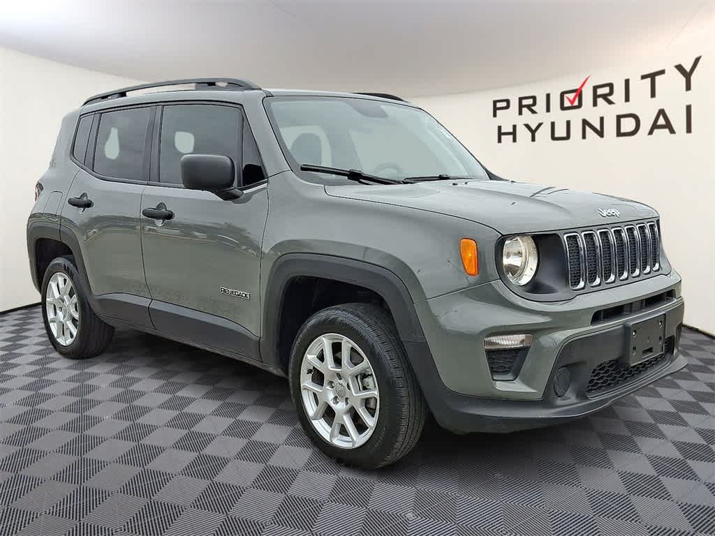 Thumbnail: 2020 Jeep Renegade - 3