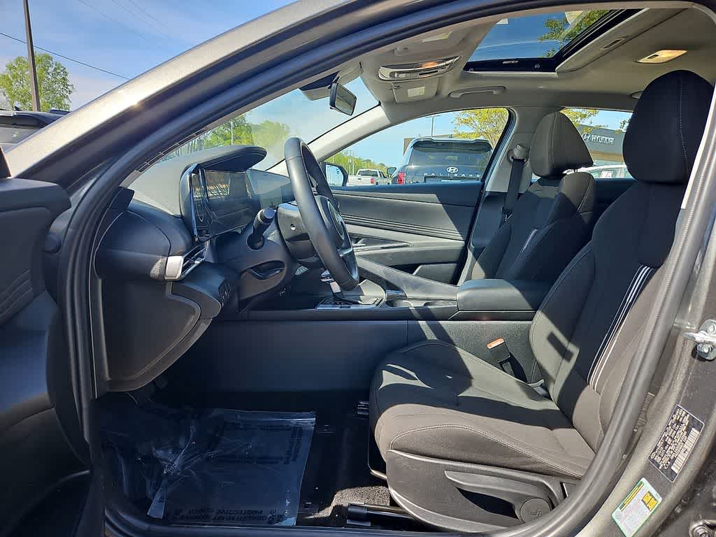 Thumbnail: 2024 Hyundai Elantra - 14