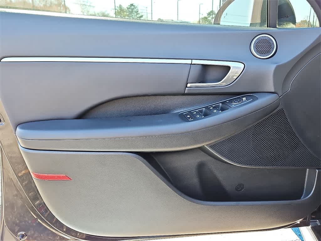 Thumbnail: 2023 Hyundai Sonata - 11