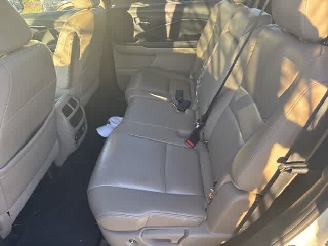 Thumbnail: 2016 Honda Pilot - 14