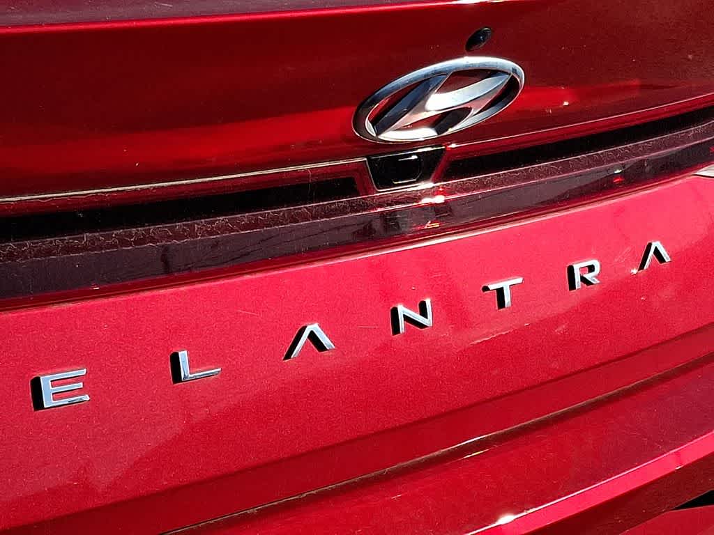 Thumbnail: 2023 Hyundai Elantra - 5