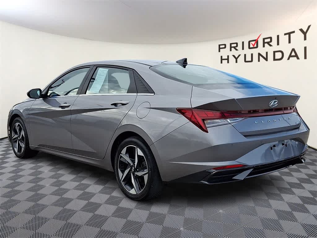 Thumbnail: 2023 Hyundai Elantra - 6