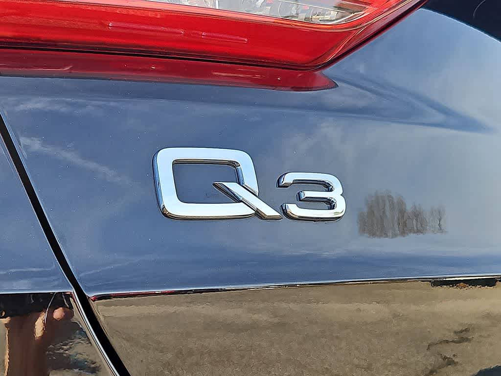 Thumbnail: 2024 Audi Q3 - 25